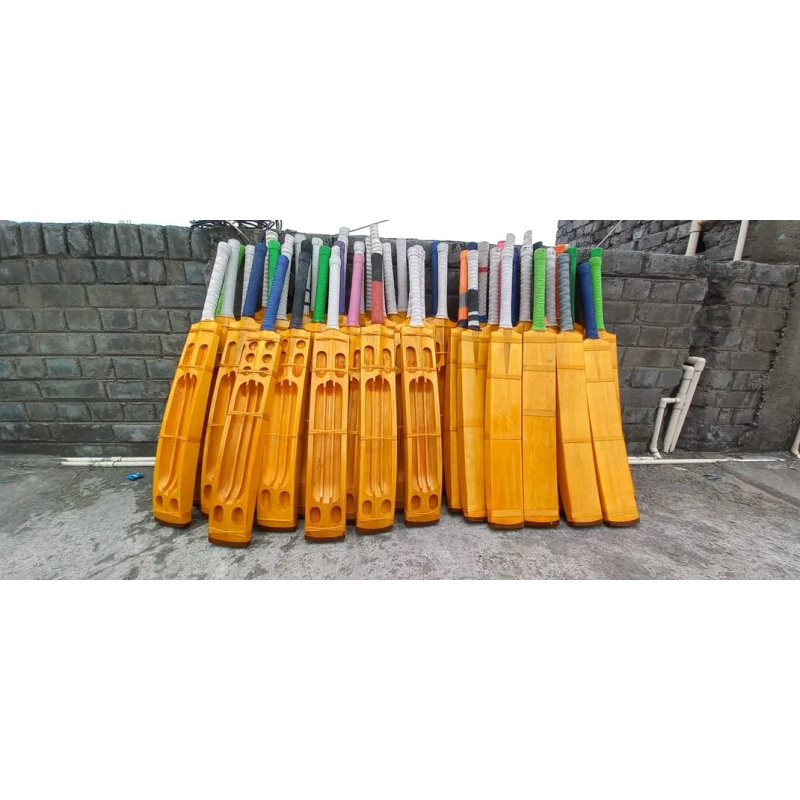 Kashmir Willow Cricket Bats