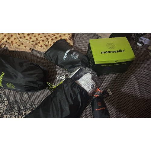 BRAND NEW MOONWALKR CRICKET PROTECTIVE KIT